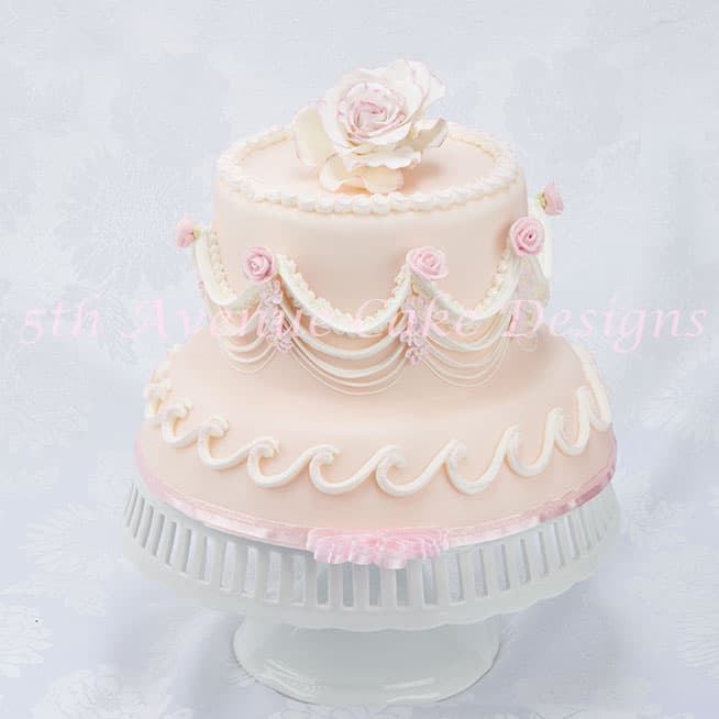 Piping Royal Icing Roses Using The Toothpick Method | 5th Avenue Cake ...
