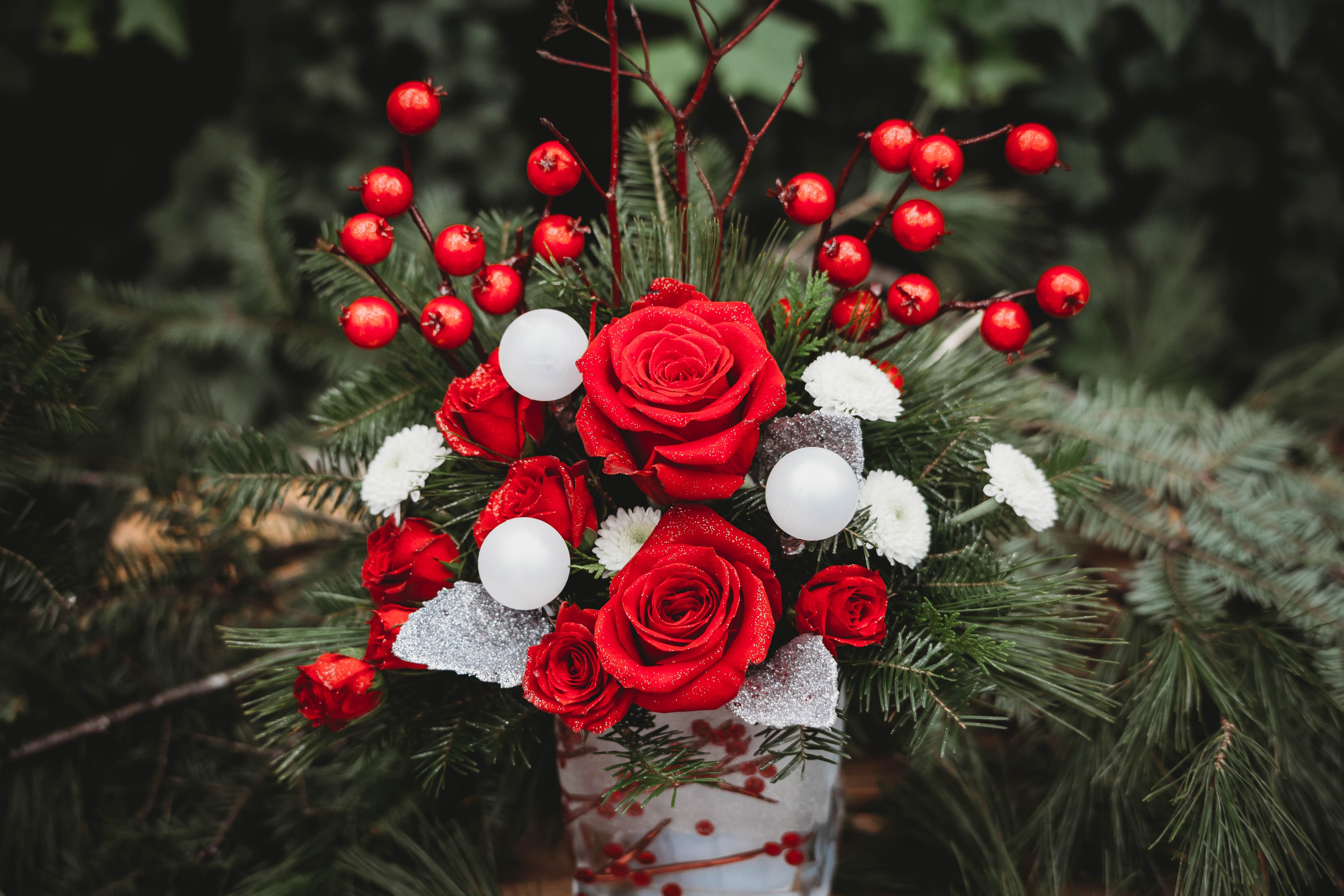 Winterberry Kisses bouquet:Baldwin Greenhouse