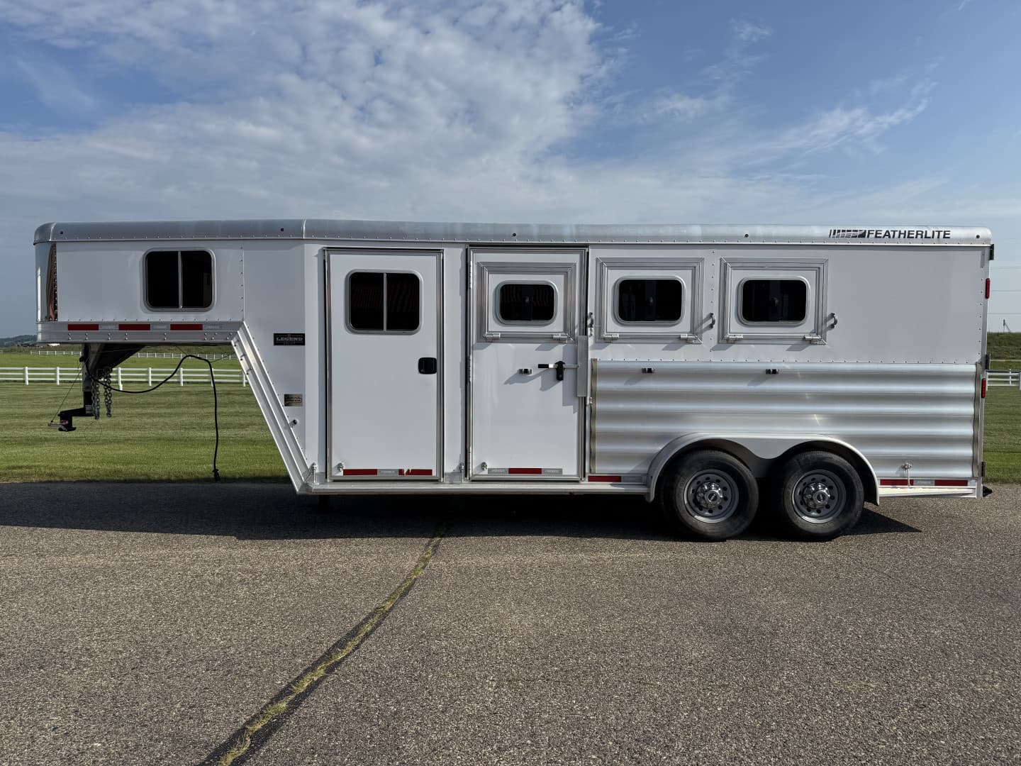 Used 2017 Featherlite Trailers 3H GN Legend Series Horse Trailer for ...