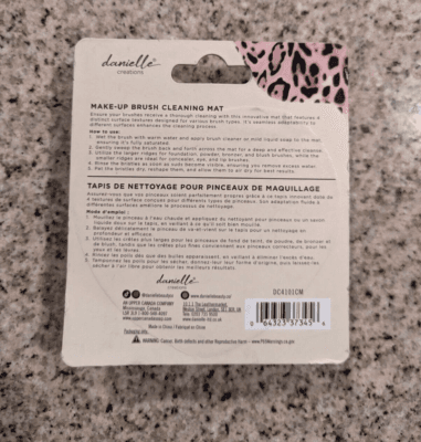 Silicone Make-Up Cleaning Mat to wash makeup brushes by Danielle ...
