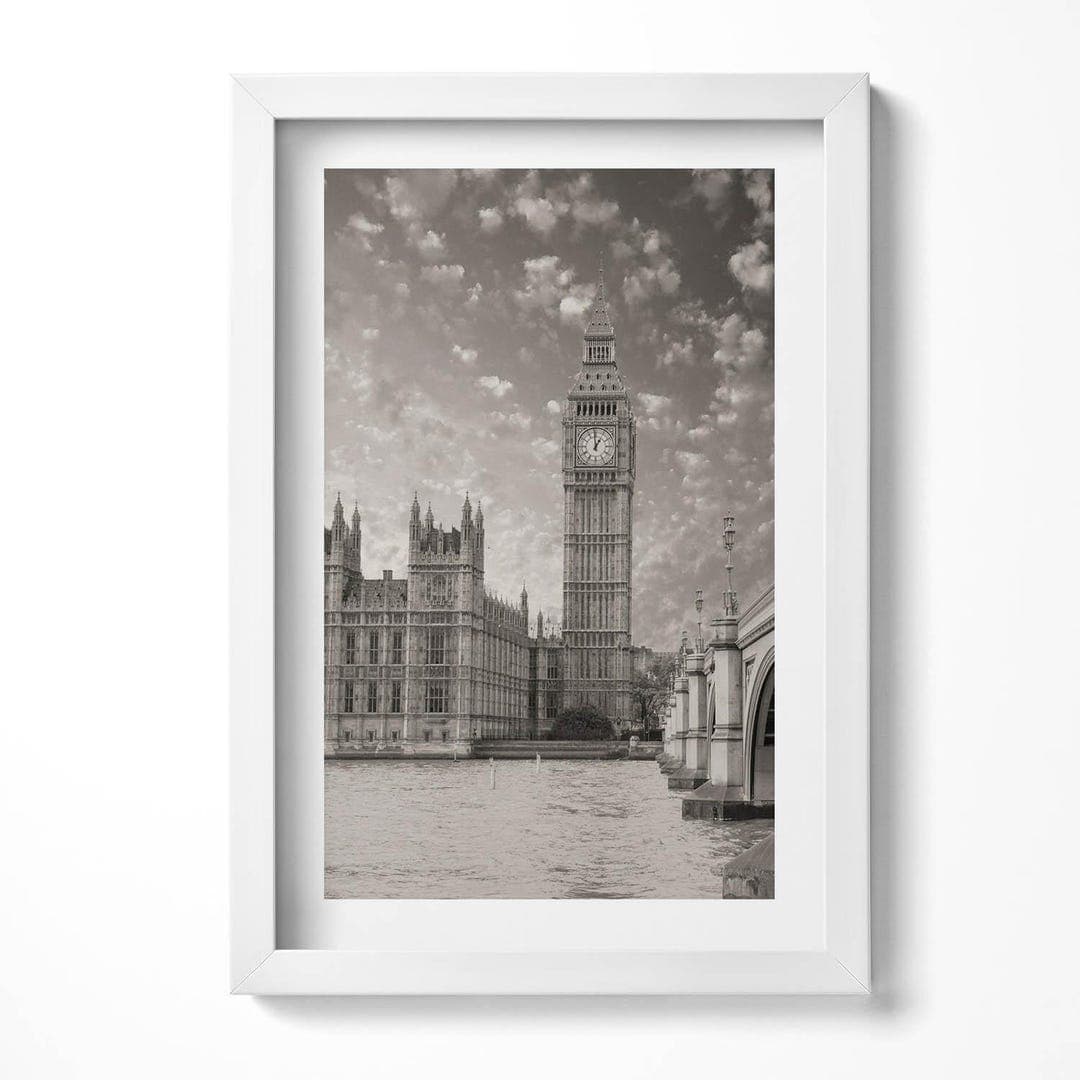 London England Big Ben Framed Art, City Illustration in Frame , Gray ...
