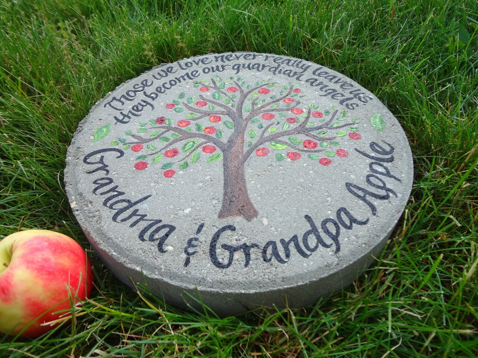 MEMORIAL Stepping Stone Personalized Garden Stone Apple | Etsy