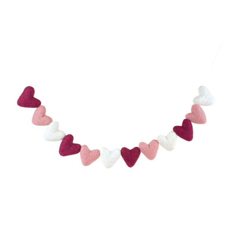 Red Heart Garland - Etsy