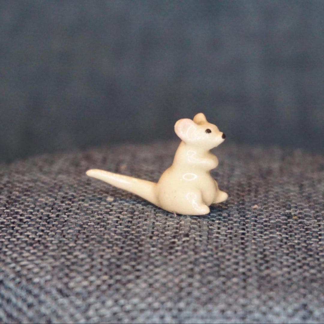 Hagen Renaker Miniature Grey Mouse Figurine: Ceramic Dollhouse Animal ...
