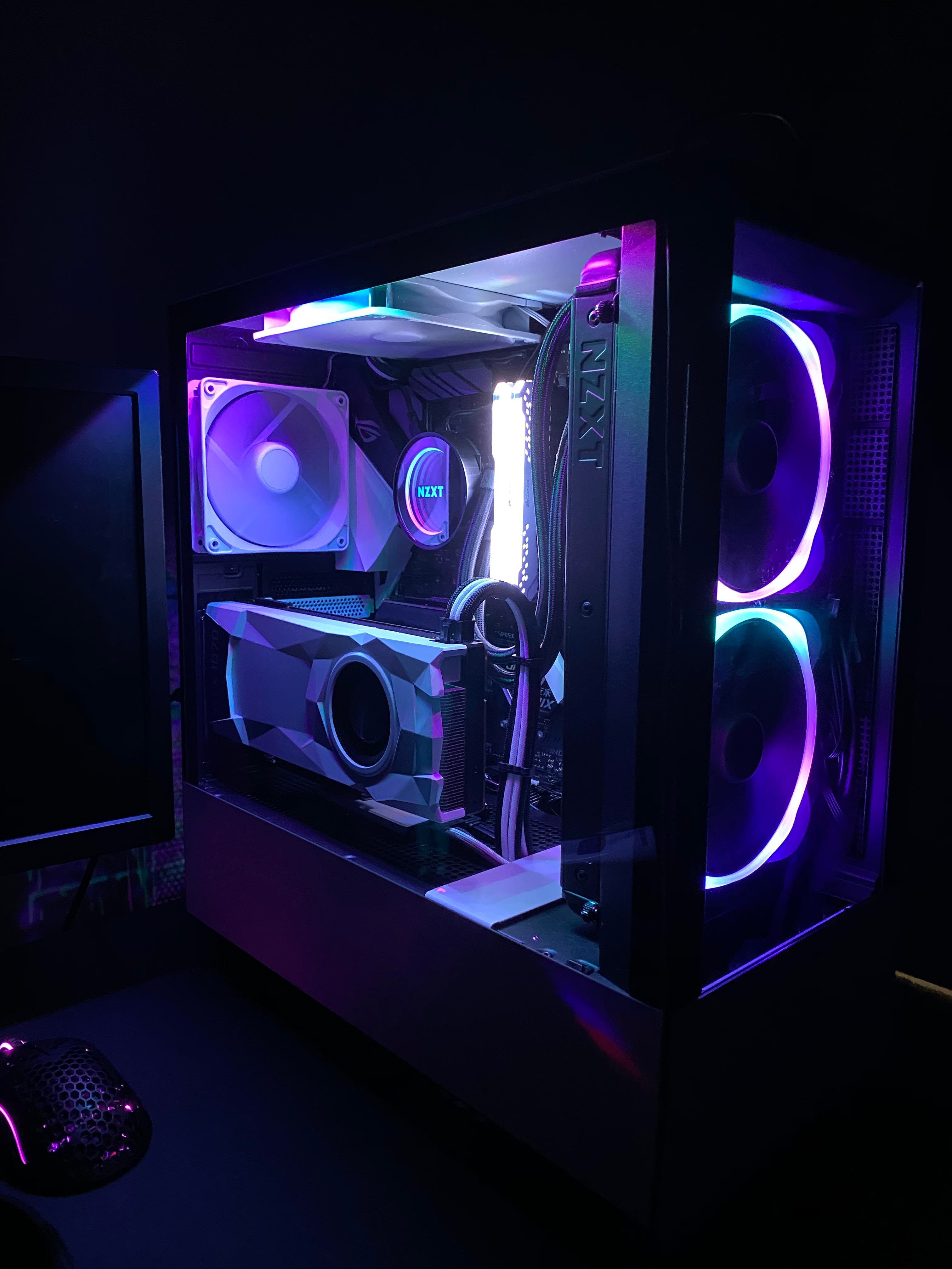 Custom black and white build in the h510 elite 🥵 : r/gamingpc