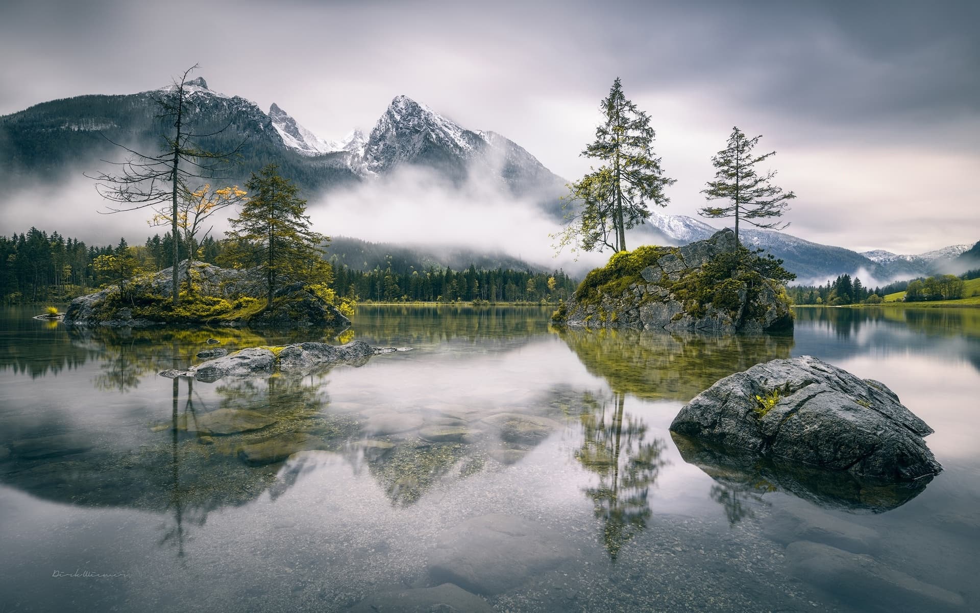 Misty Mountain Lake HD: Serene Nature Escape Wallpaper