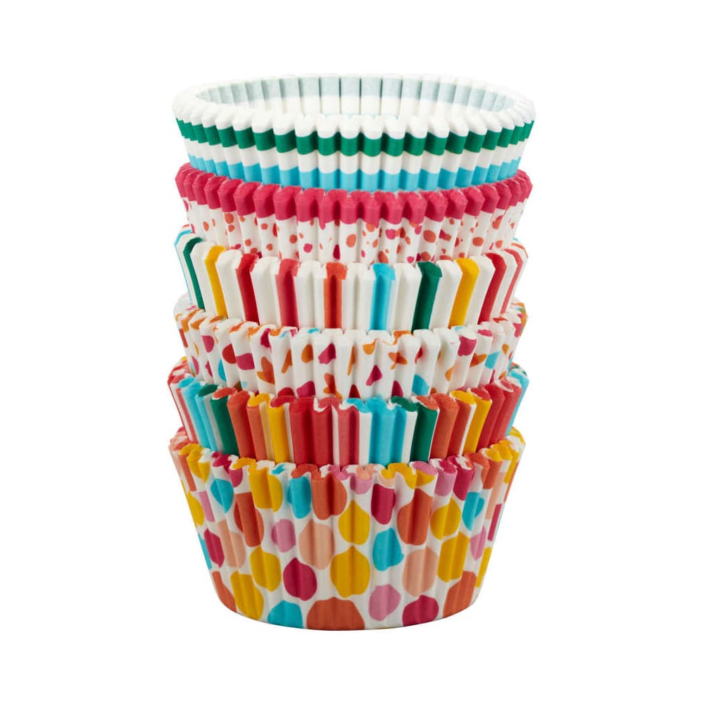Wilton Rainbow Baking Cups, Pack of 150 Muffin and Tulip Baking Cups ...