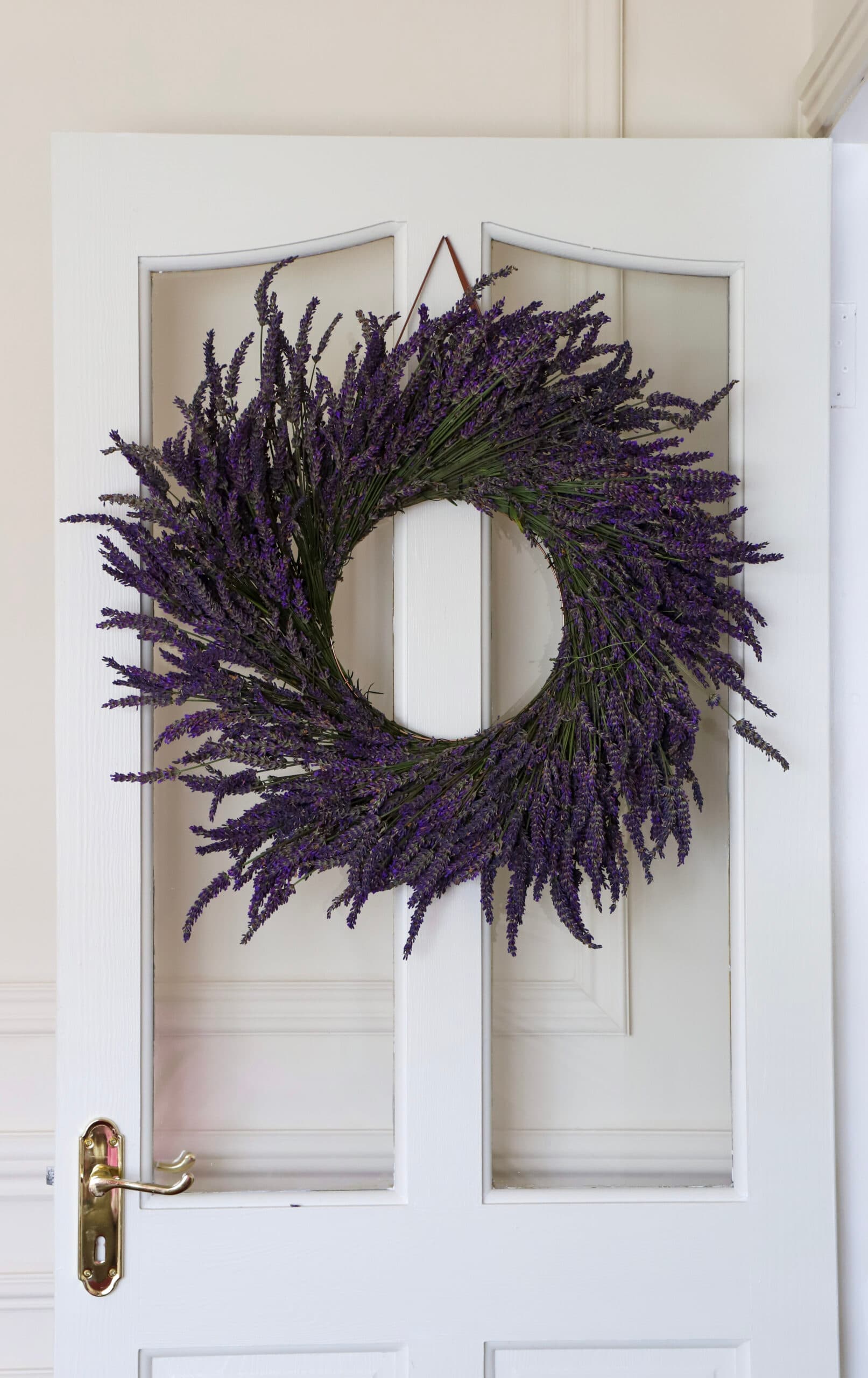 Making A Dried Lavender Wreath & Tips For Growing Lavender - Dainty ...