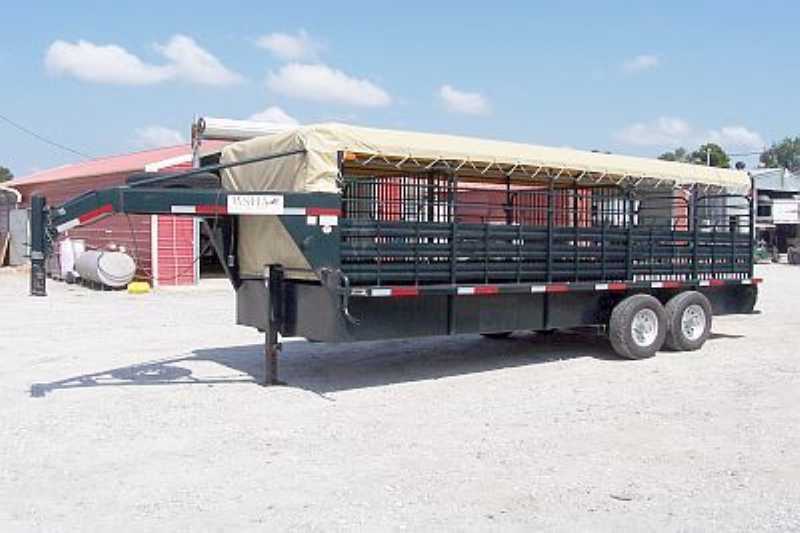 Used Circle W Stock Trailer Gooseneck Stock Trailer :: Dixie Horse ...