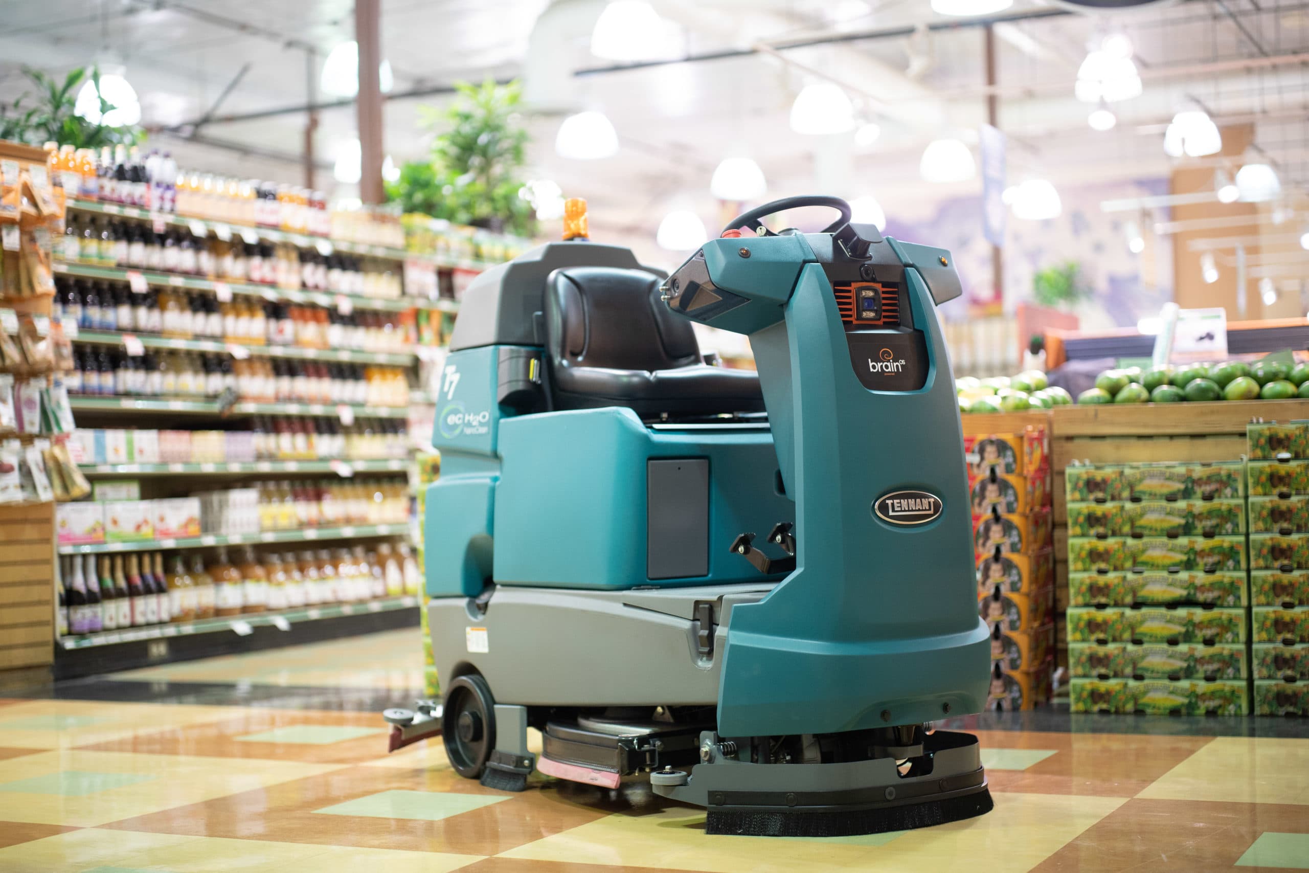 Cleaning robots, ease of use, data key to reopening retail, says Brain Corp