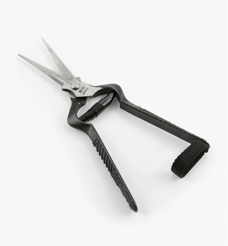 High-Quality Bypass Pruner - Lee Valley Tools