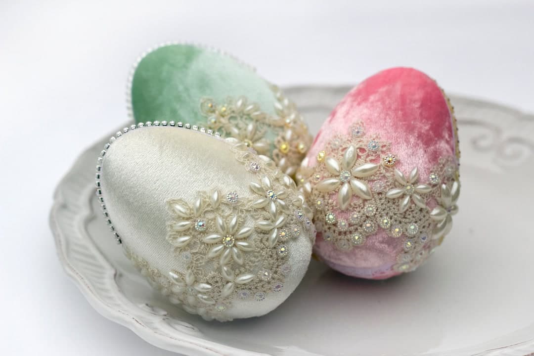Large Velvet Easter Eggs Pastel Green & Pink Fabric Easter Eggs Ecru ...