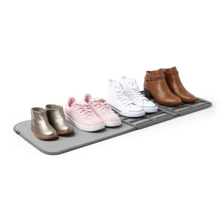Shoe Dry Shoe Rack – Tray & Mat | Umbra | Plastic grid, Shoes, Shoe rack