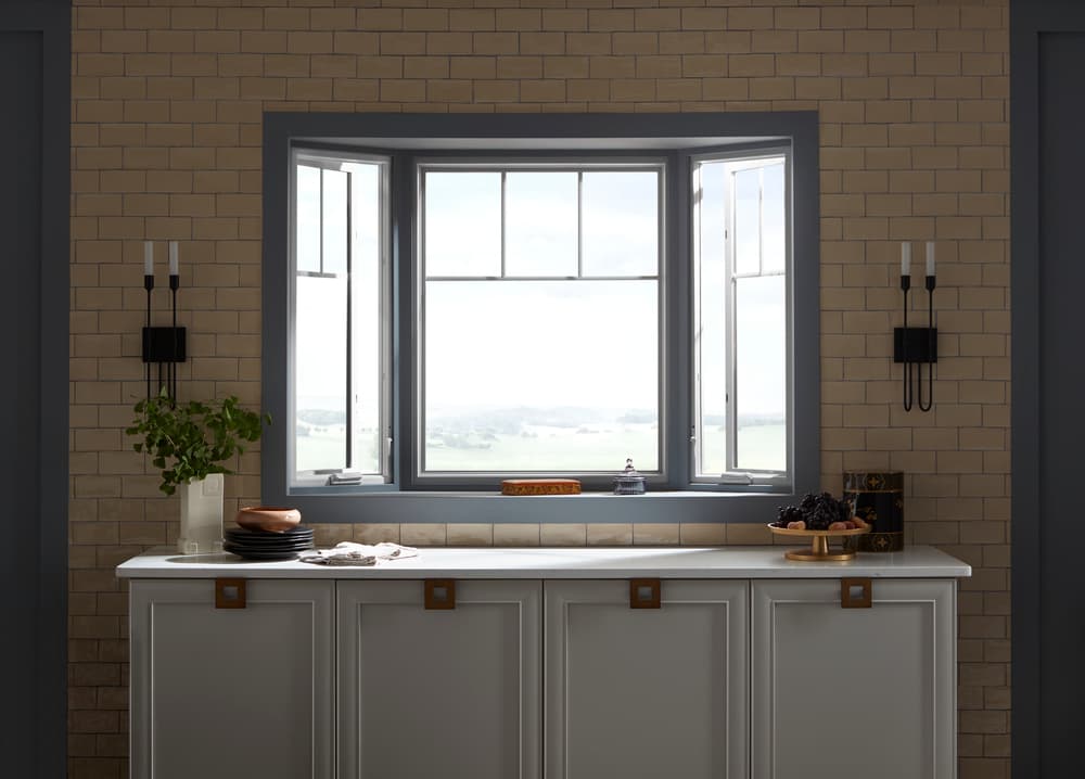 pella-architect-series-kitchen-bay-window-grilles.jpeg