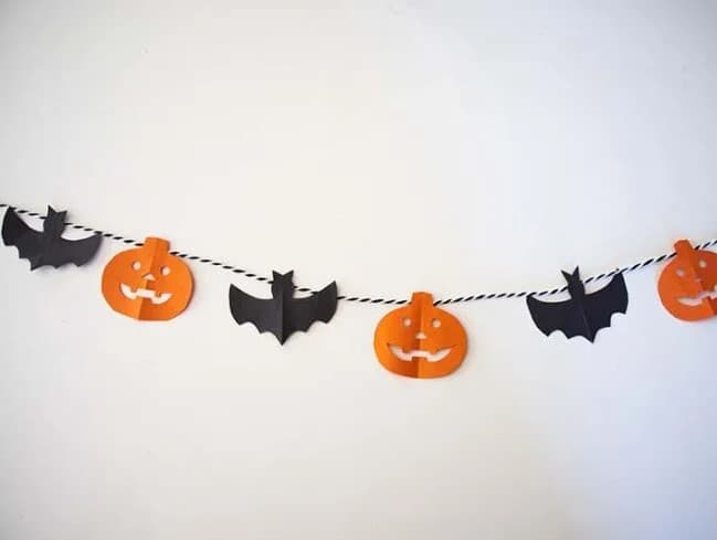40+ Best DIY Halloween Garland Ideas to Create a Spooky Entrance – Loveable