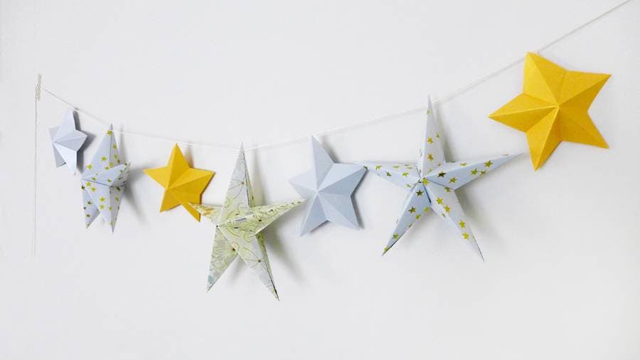 Origami Star Paper Garland Tutorial | Simple Holiday Wall Decoration