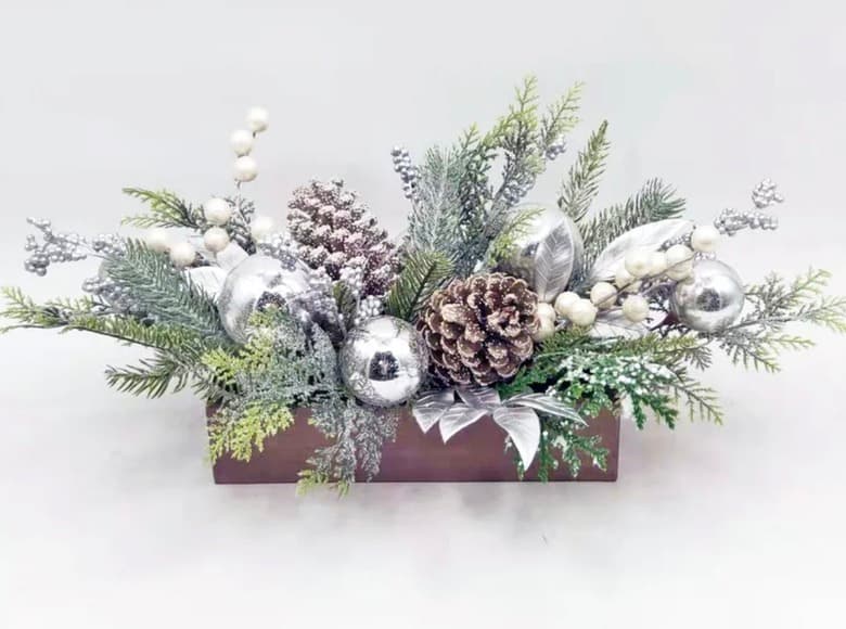 20 Winter Table Centerpieces For A Seasonal Table
