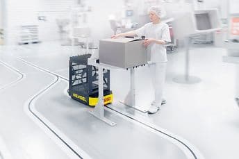 The automated guided vehicle WEASELยฎ from SSI SCHAEFER | SSI SCHAEFER